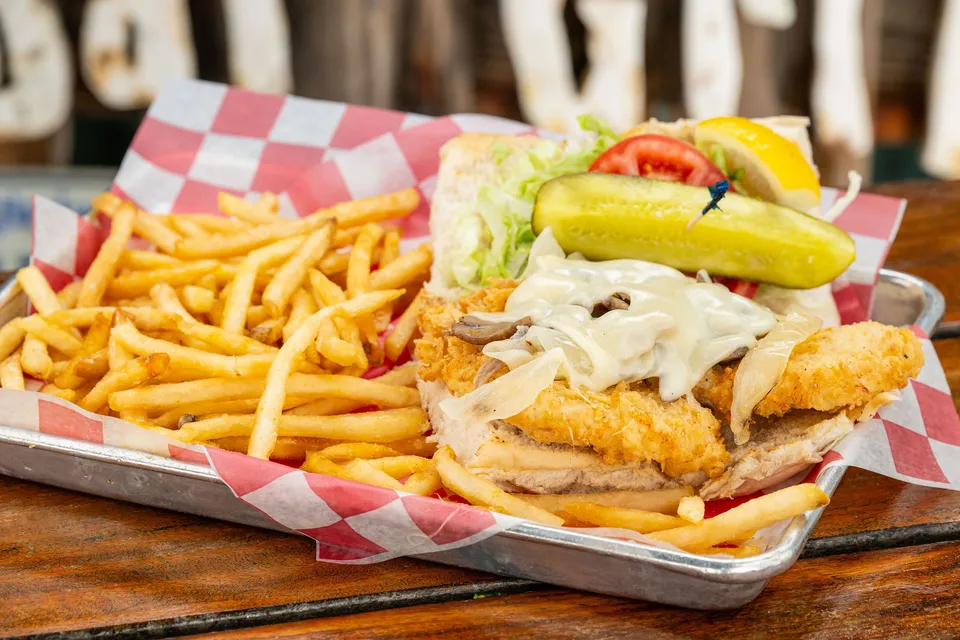Fried fish sandwich